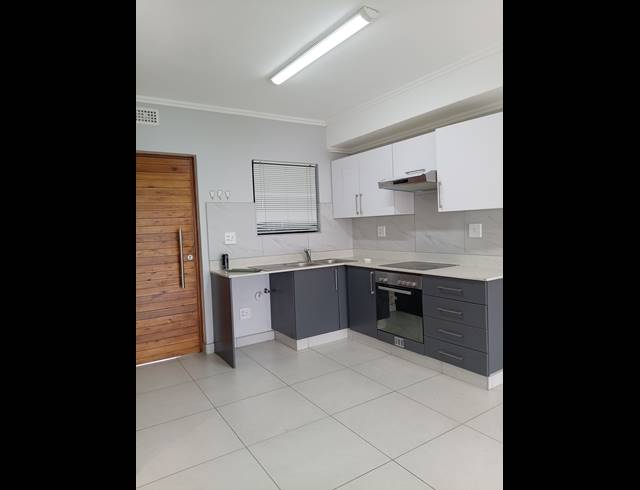 2 BEDROOM APARTMENT TO LET IN UMHLANGA RIDGE